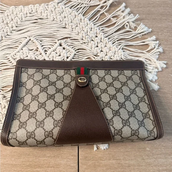 GUCCI Vintage Sherry Line Beige and Brown Monogram Clutch - Picture 4 of 6